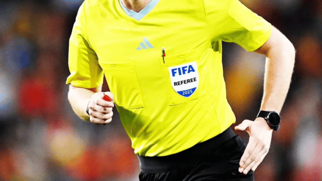 Fenerbahçe-Brann maçının hakemi belli oldu: Taraftarlar isyan etti!