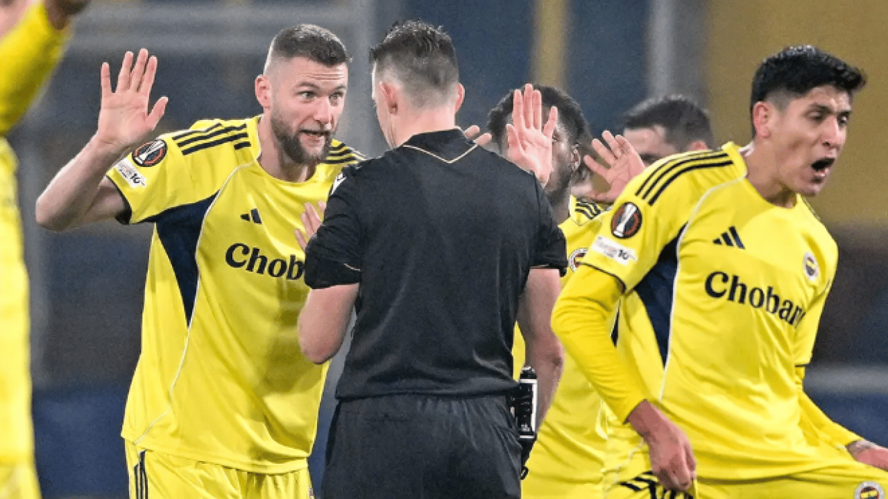 Foto - Fenerbahçe-Brann maçının hakemi belli oldu: Taraftarlar isyan etti!