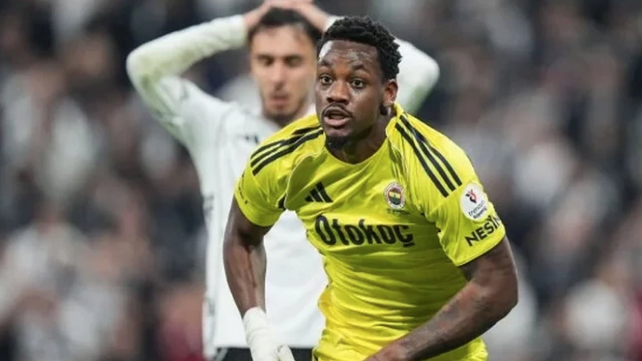 Fenerbahçe duyurdu: Derbi golcüsü Jhon Duran yatan primle öyle bir şey yaptı ki: Tüm camia ayakta alkışladı