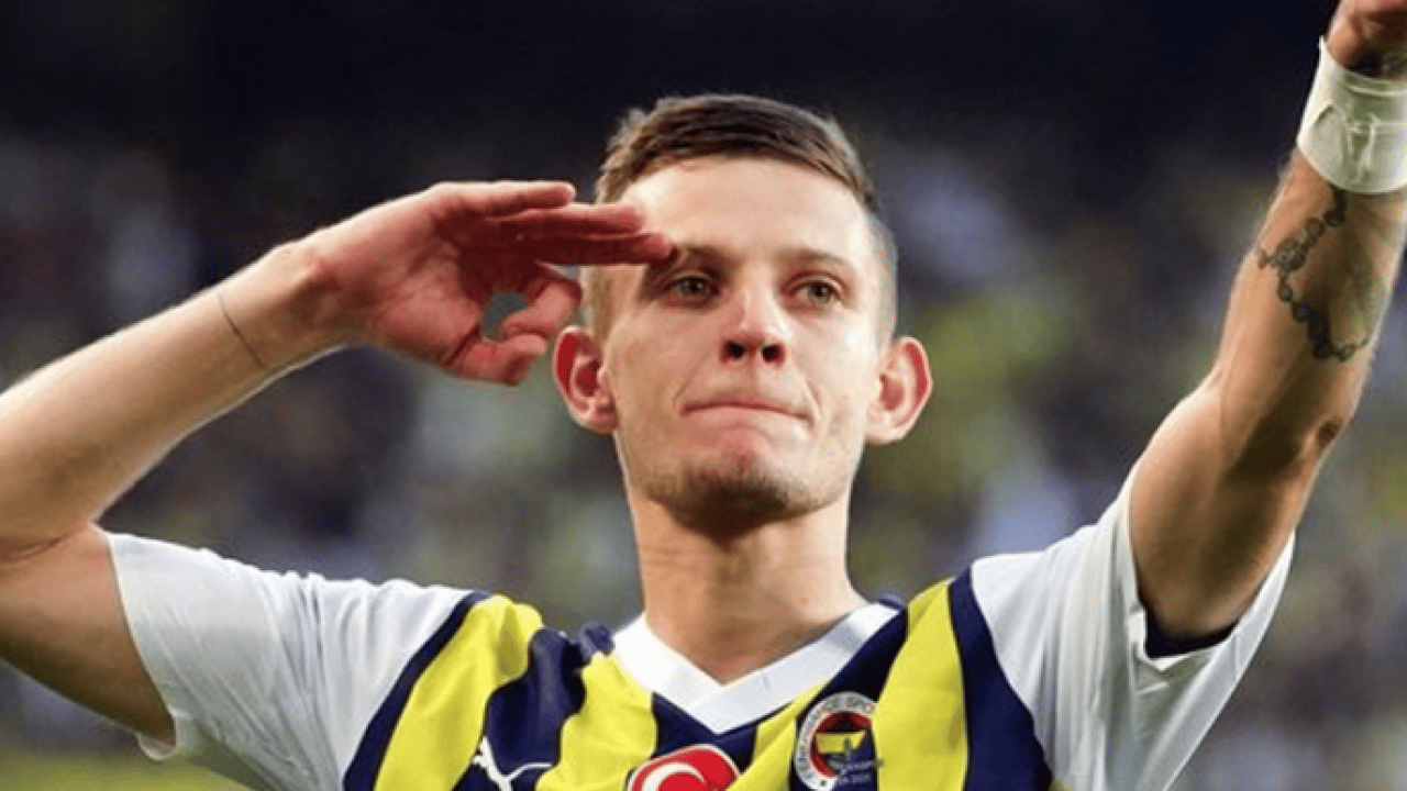 Foto - Fenerbahçe kamburundan kurtulacak mı? Sebastian Szymanski'ye teklif geldi mi? İşte son durum
