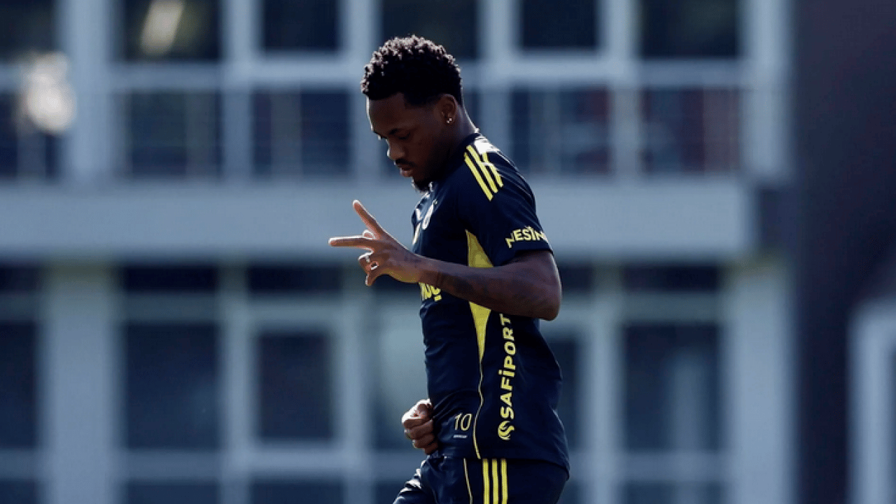 Fenerbahçe son gelişmeyi duyurdu! O isim nihayet başladı: Büyük skandal olacaktı yoksa…