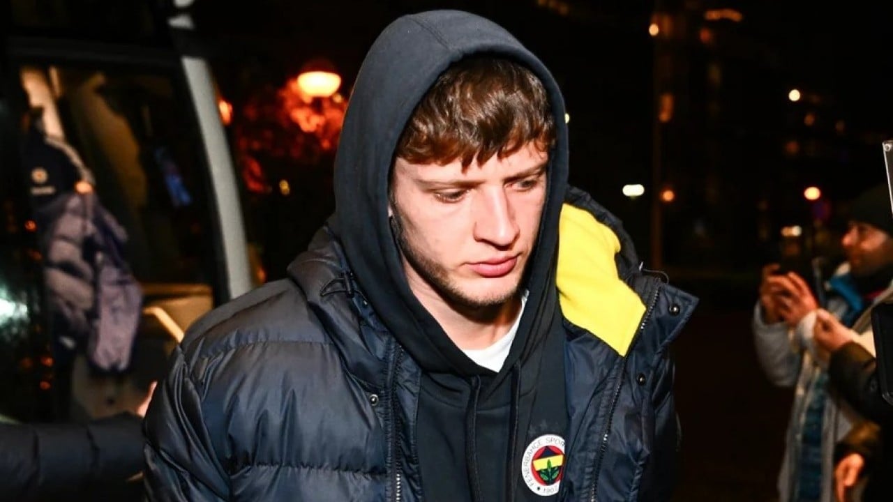 Foto - Fenerbahçe’de beklenen ayrılık gerçekleşiyor! Sağlık kontrolleri için Fransa’ya gidiyor