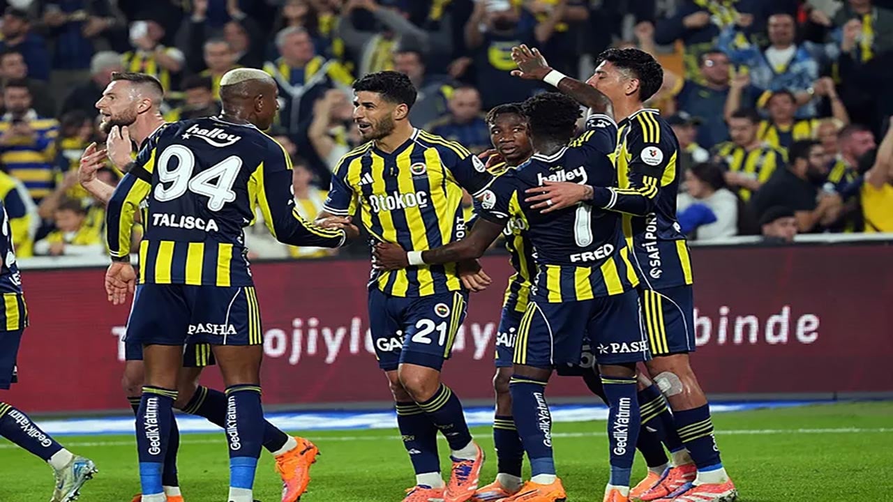 Foto - Fenerbahçe’de büyük sürpriz! 20 milyon euroluk kapı aralandı