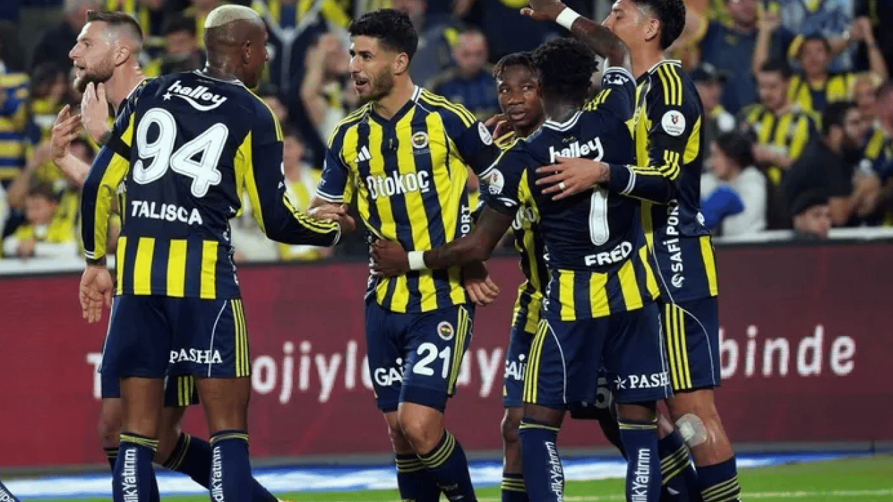 Foto - Fenerbahçe’de derbi sonrası ortalık karıştı! Yıldız isim Kayseri deplasmanında yedek kalacak