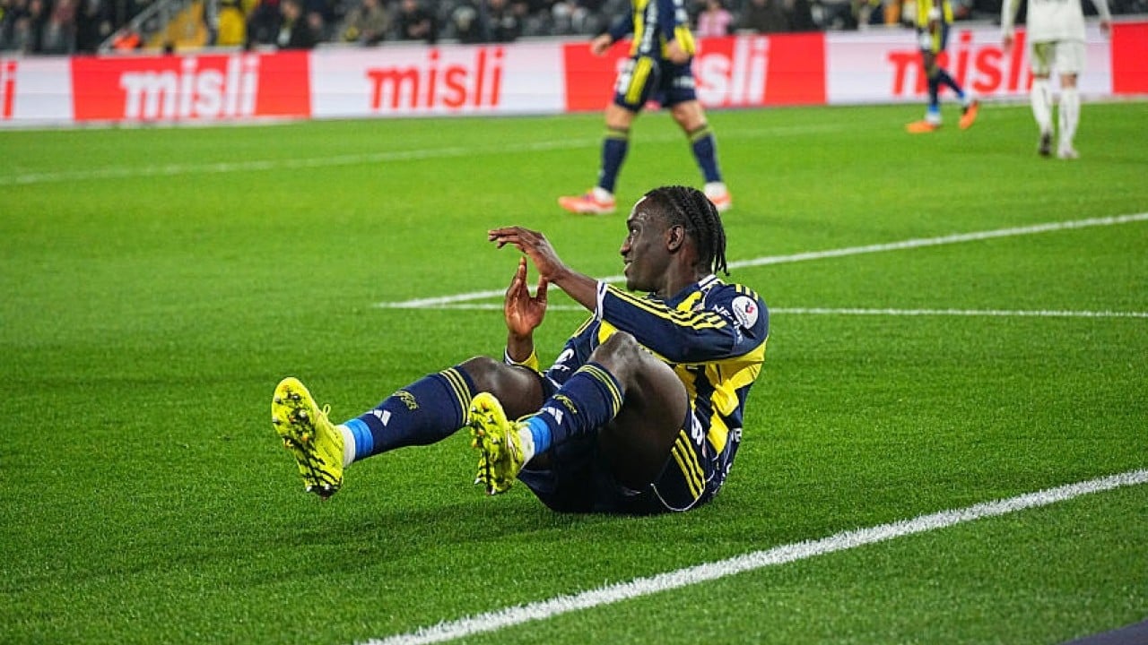 Fenerbahçe'de Gornik Zabrze maçı öncesi sakatlık!
