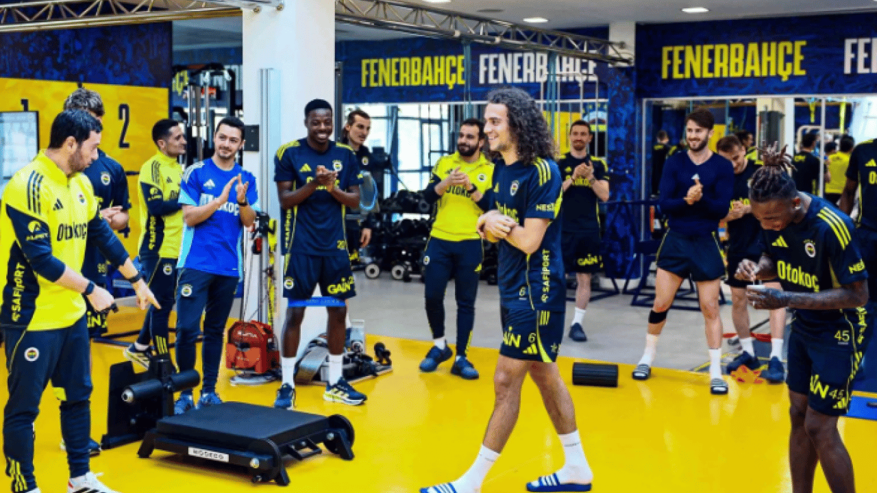 Foto - Fenerbahçe’de Guendouzi’yi mutlu eden sürpriz