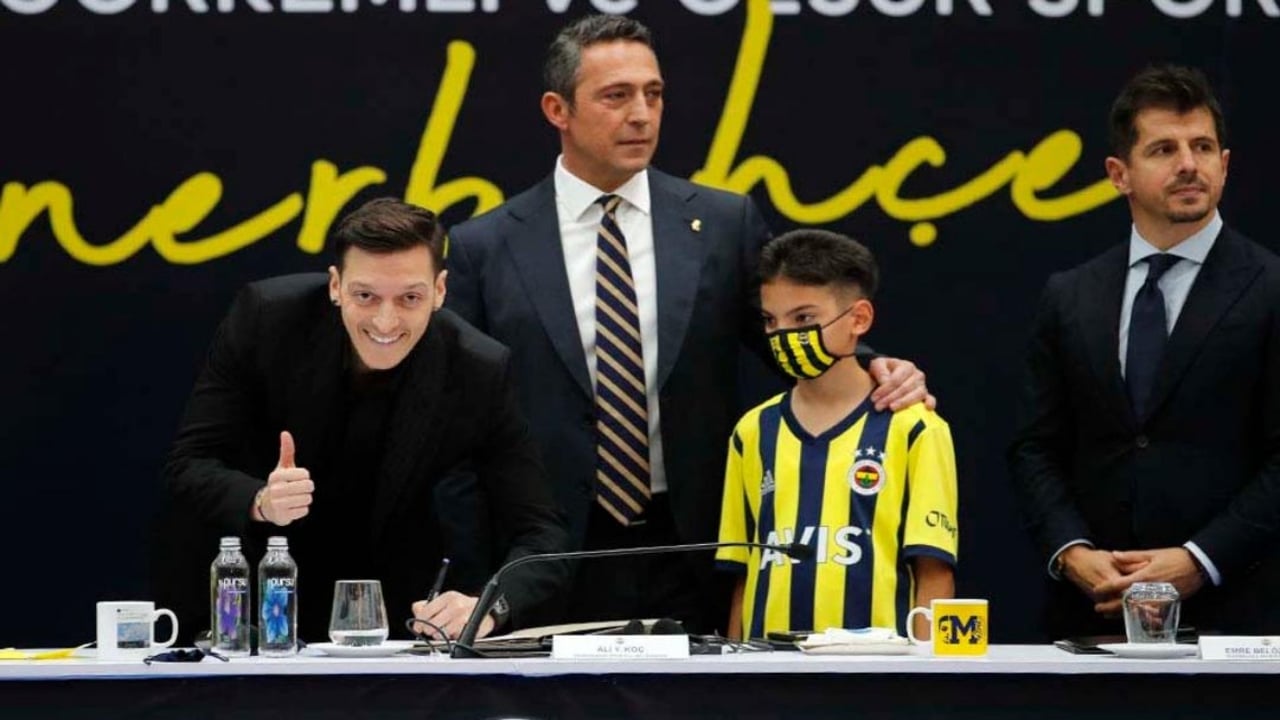 Foto - Fenerbahçe’de "Mesut Özil" şoku! Ayrılalı yıllar oldu ama, ortaya atılan iddia "Yok artık, daha neler" dedirtti