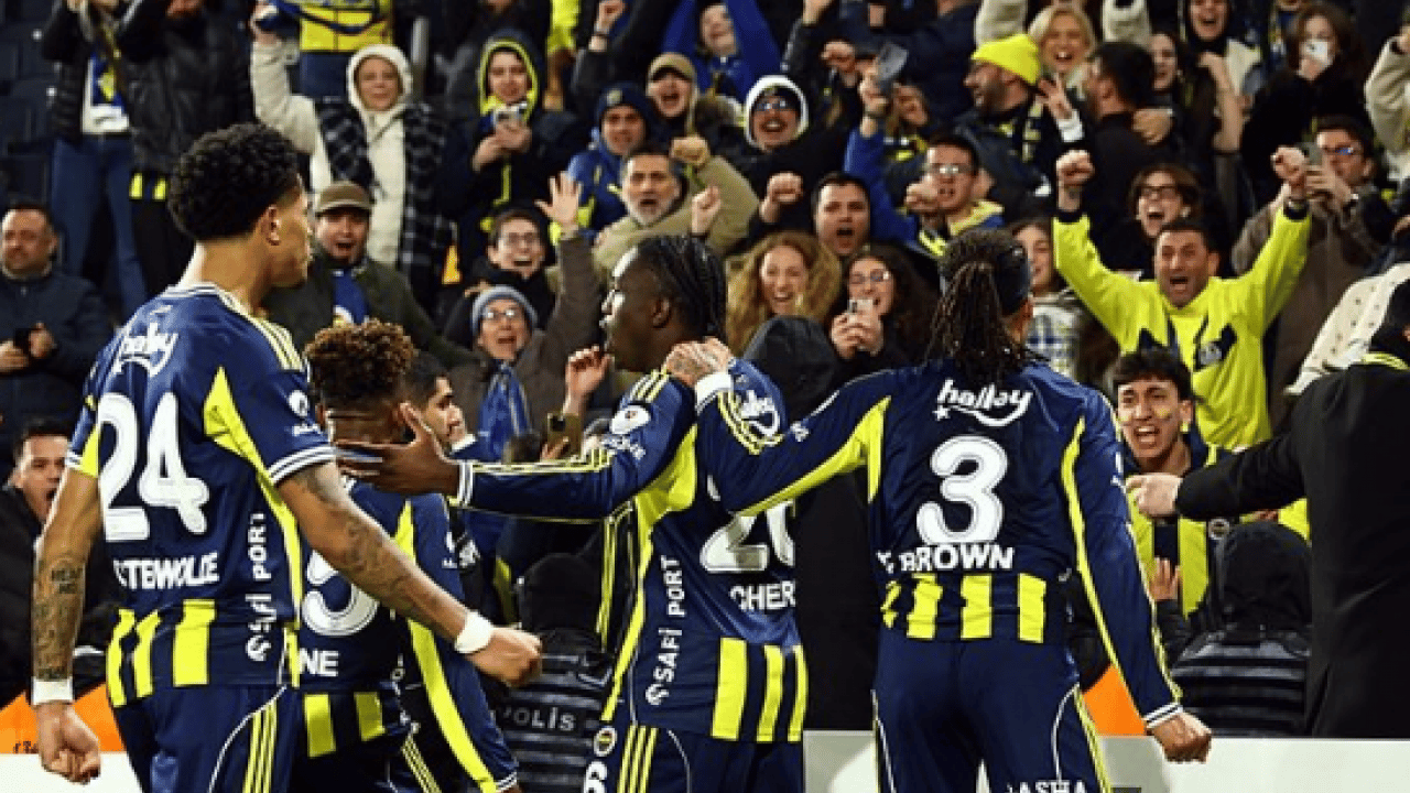 Fenerbahçe’de ortalık alev aldı! Tam 17 isimle yollar ayrılacak