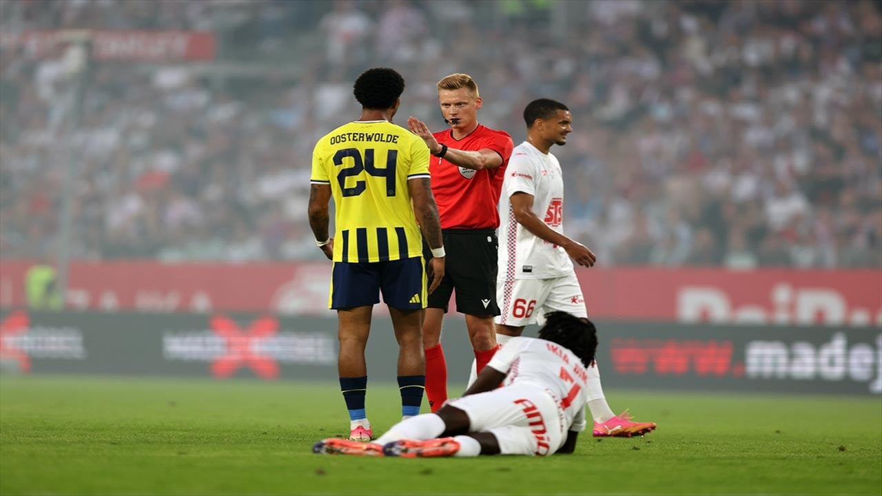 Foto - Fenerbahçe'de sakatlıklar tur sevincini gölgeledi