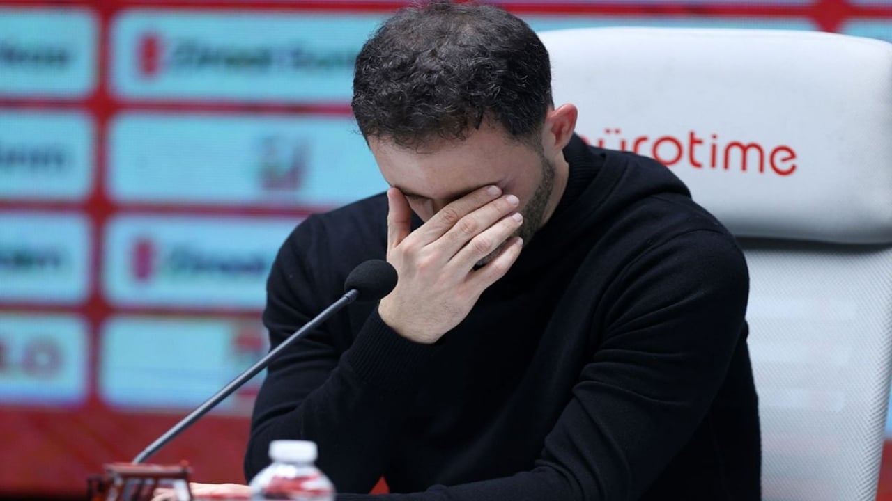 Fenerbahçe’de Tedesco’nun kovulma sebebi bambaşka çıktı! "Köstebek" iddiası olay oldu