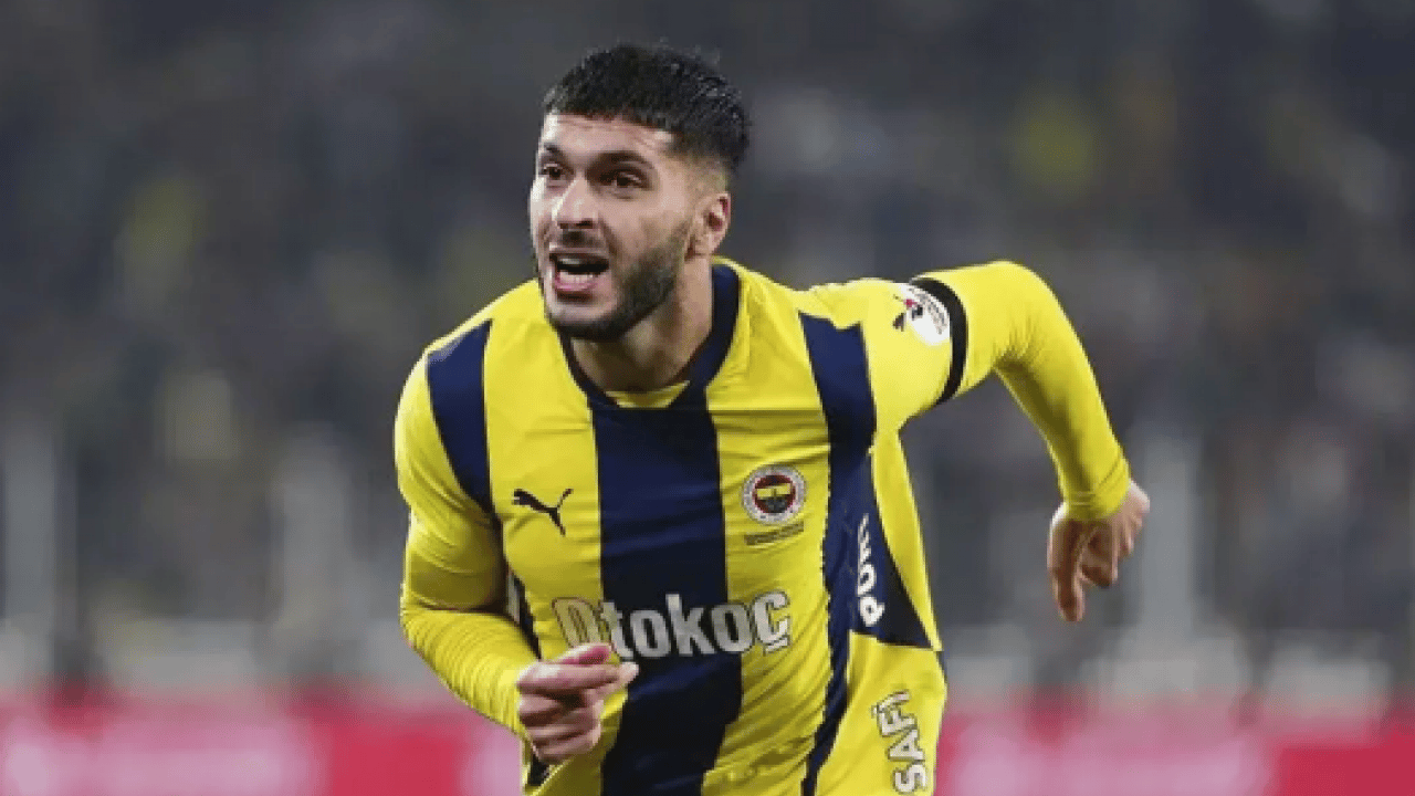 Fenerbahçe’de yaprak dökümü başladı! İlk ayrılığı Rus basını açıkladı!