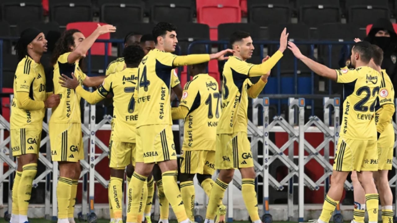 Fenerbahçe'den beklenmedik kararlar çıkıyor! Fenerbahçe'de en az 10 veda!