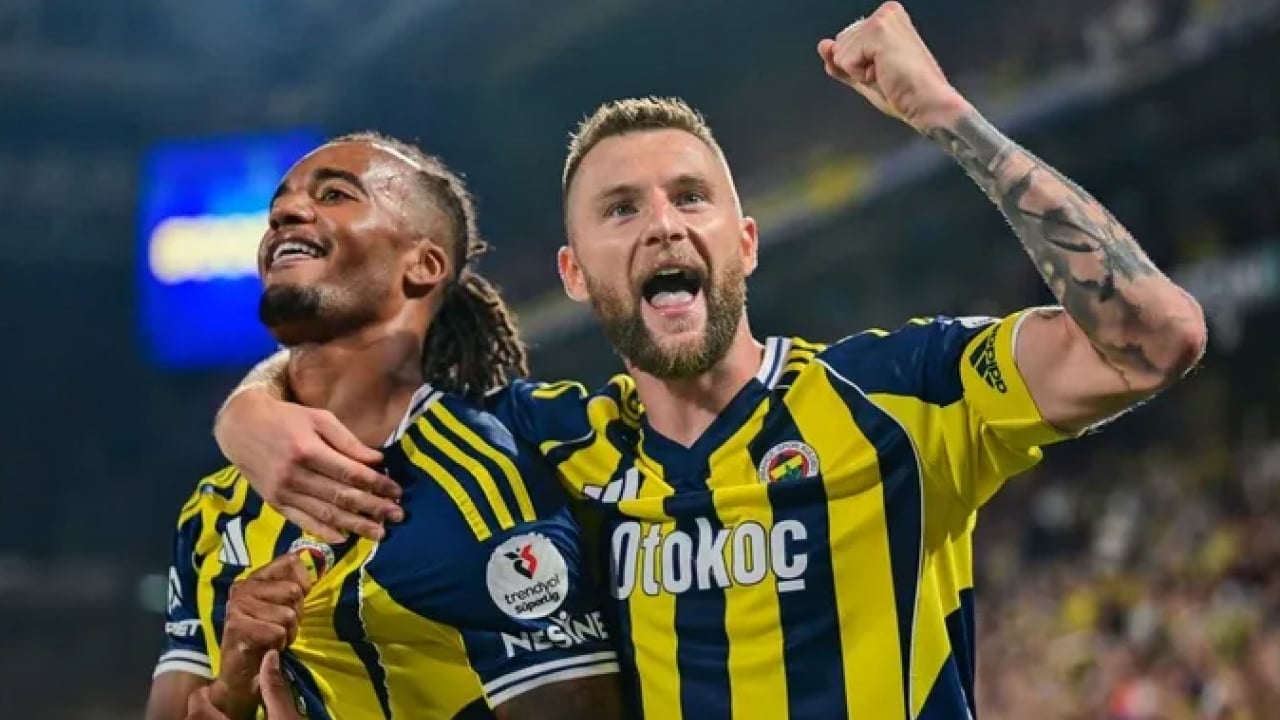 Foto - Fenerbahçeli yıldıza hırsızlık şoku! Evindeki tüm parayı çaldılar