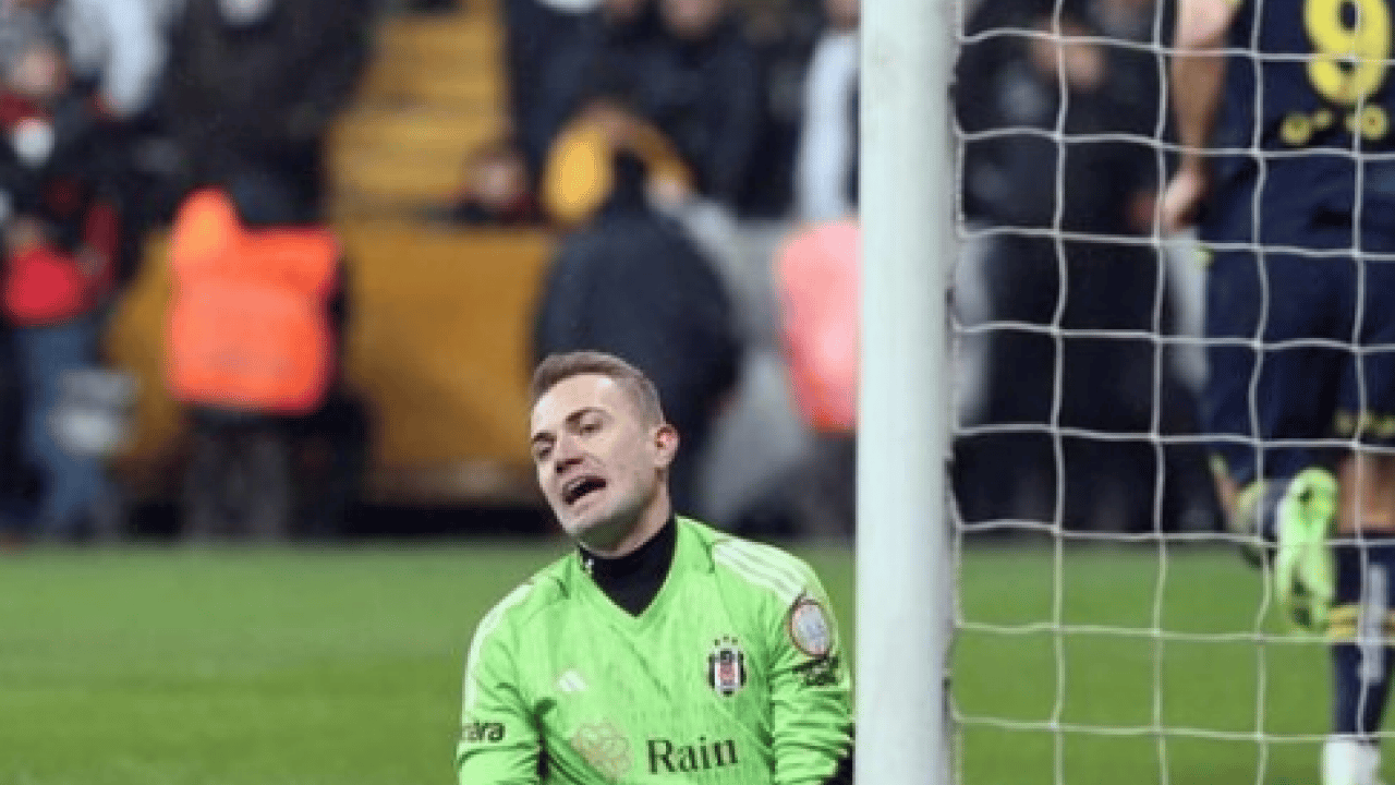 Fenerbahçe'nin hamleleri Beşiktaşlıları çıldırttı: Fenerbahçe'de Mert Günok imzaya kaldı! 