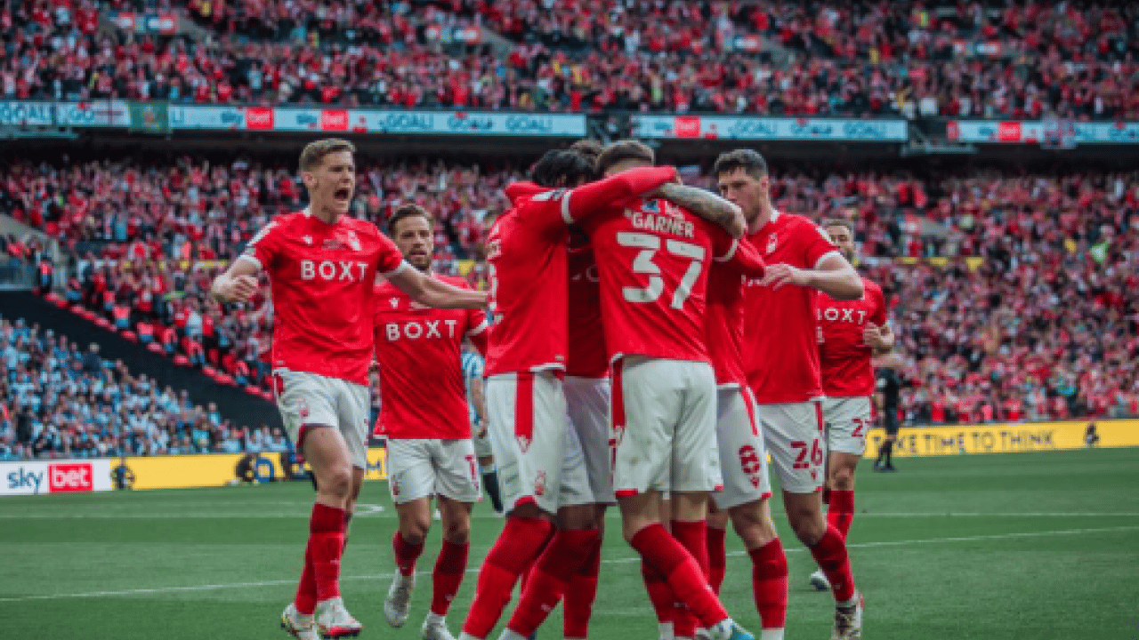 Foto - Fenerbahçe'nin rakibine sürpriz hoca! Premiere Lig tarihine geçtiler!