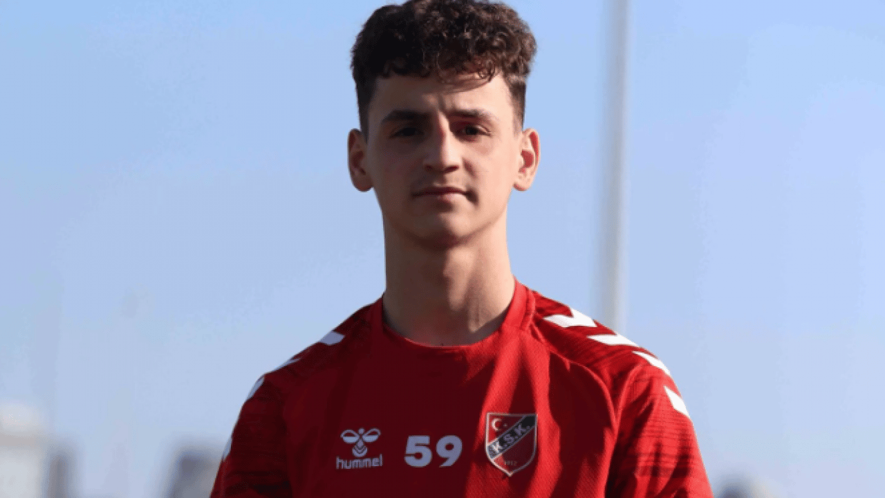 Foto - Fenerbahçe’nin yeni ‘wonderkid’i konuştu! ‘Forma yarışına girmek istiyorum'