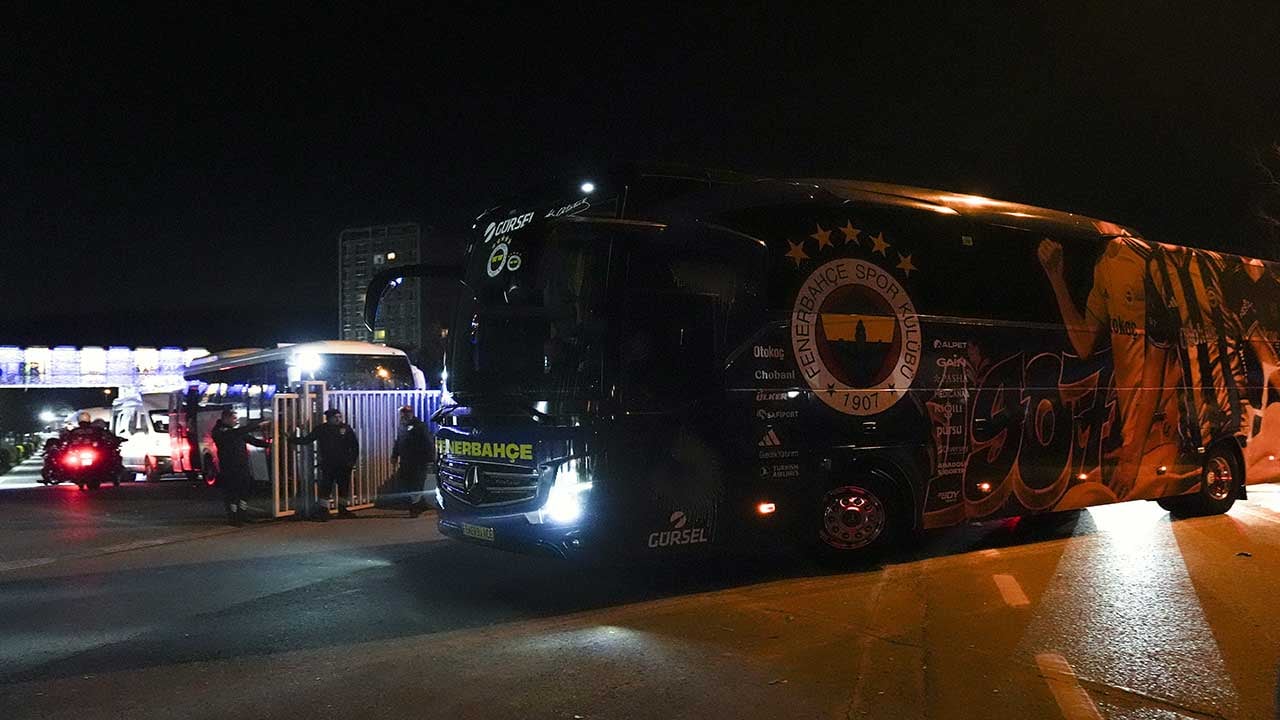 Foto - Fenerbahçe'ye Samandıra'da tepkili karşılama