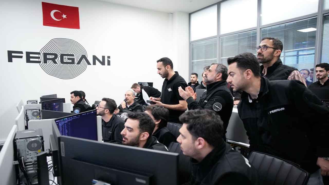 Foto - Fergani'nin beşinci uydusu uzayda!