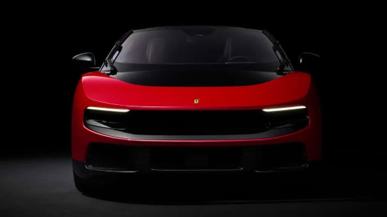 Foto - Ferrari tarihinde yeni sayfa! 530 km menzil ve 1050 HP güç ile "Luce" sahneye çıktı!