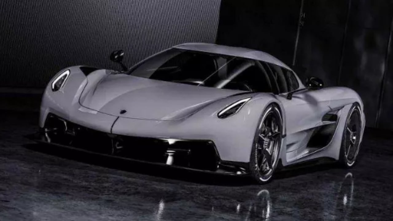 Foto - Ferrari yanında kağnı gibi kaldı: Dünyanın en hızlı arabası belli oldu!