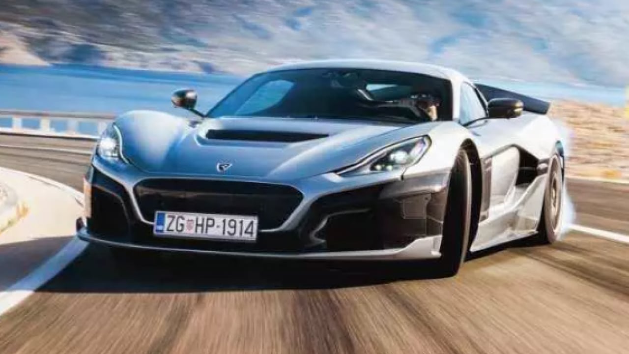 Foto - Ferrari yanında kağnı gibi kaldı: Dünyanın en hızlı arabası belli oldu!