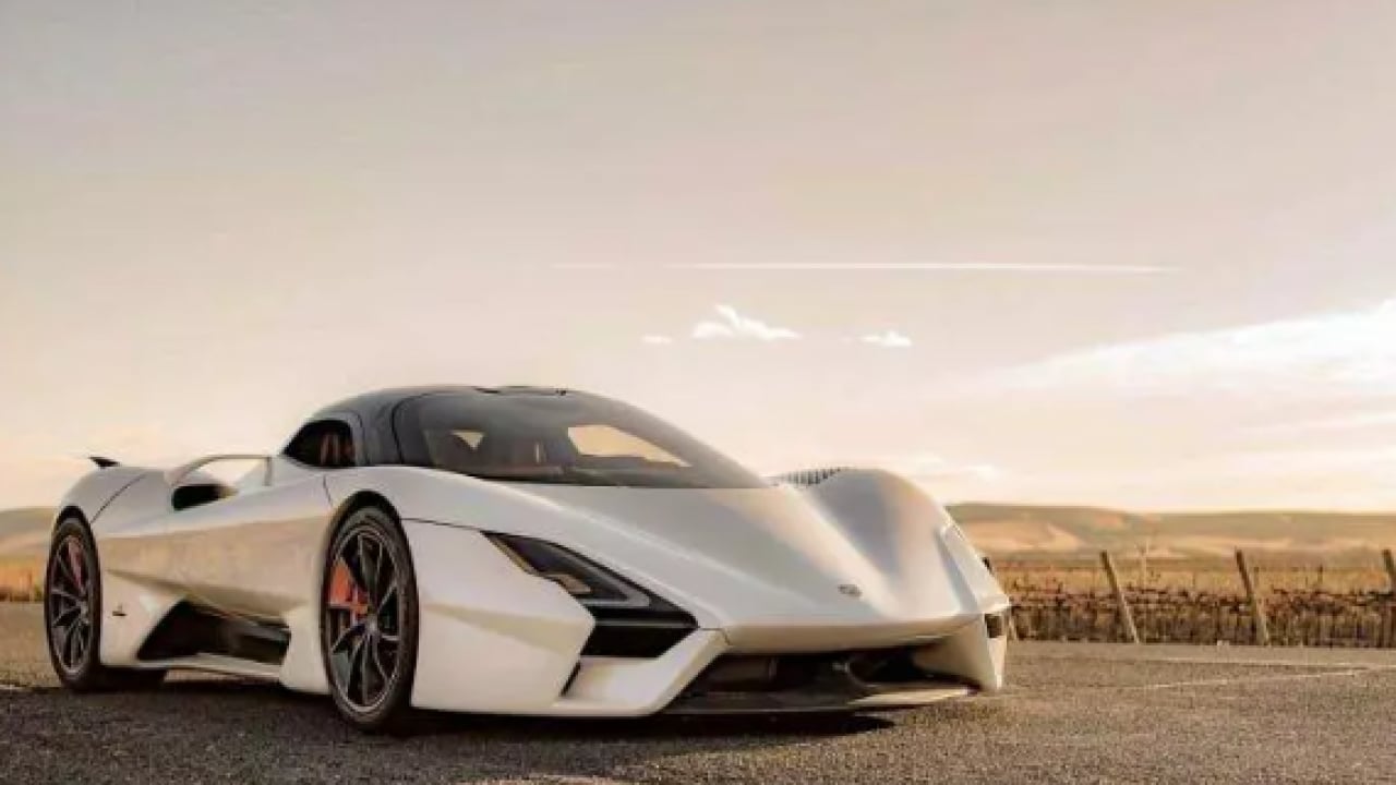 Foto - Ferrari yanında kağnı gibi kaldı: Dünyanın en hızlı arabası belli oldu!