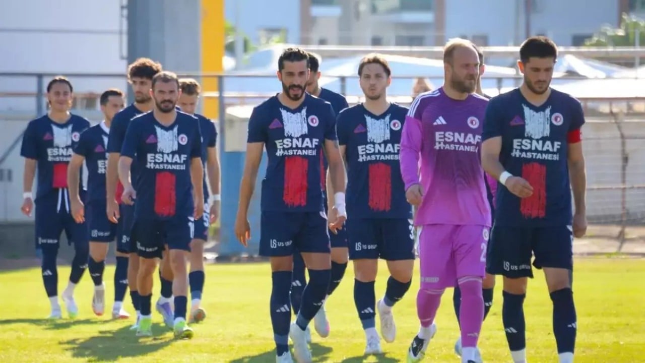 Foto - Fethiyespor’dan Galatasaray maçında şaşırtan tarife: Bu da çocuklar için seremoni bileti