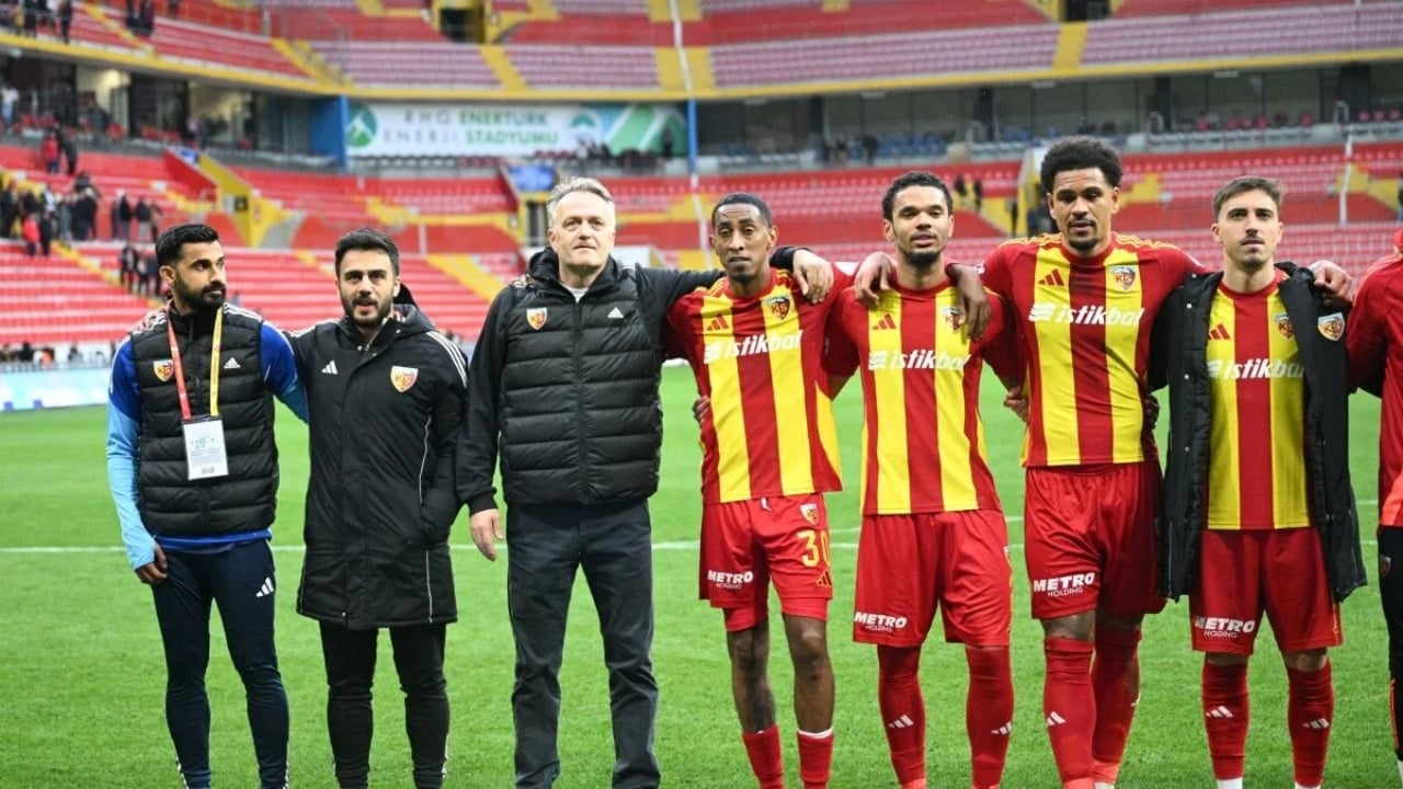 Foto - FIFA’dan Süper Lig ekibine büyük ceza! Artık transfer yapamayacaklar