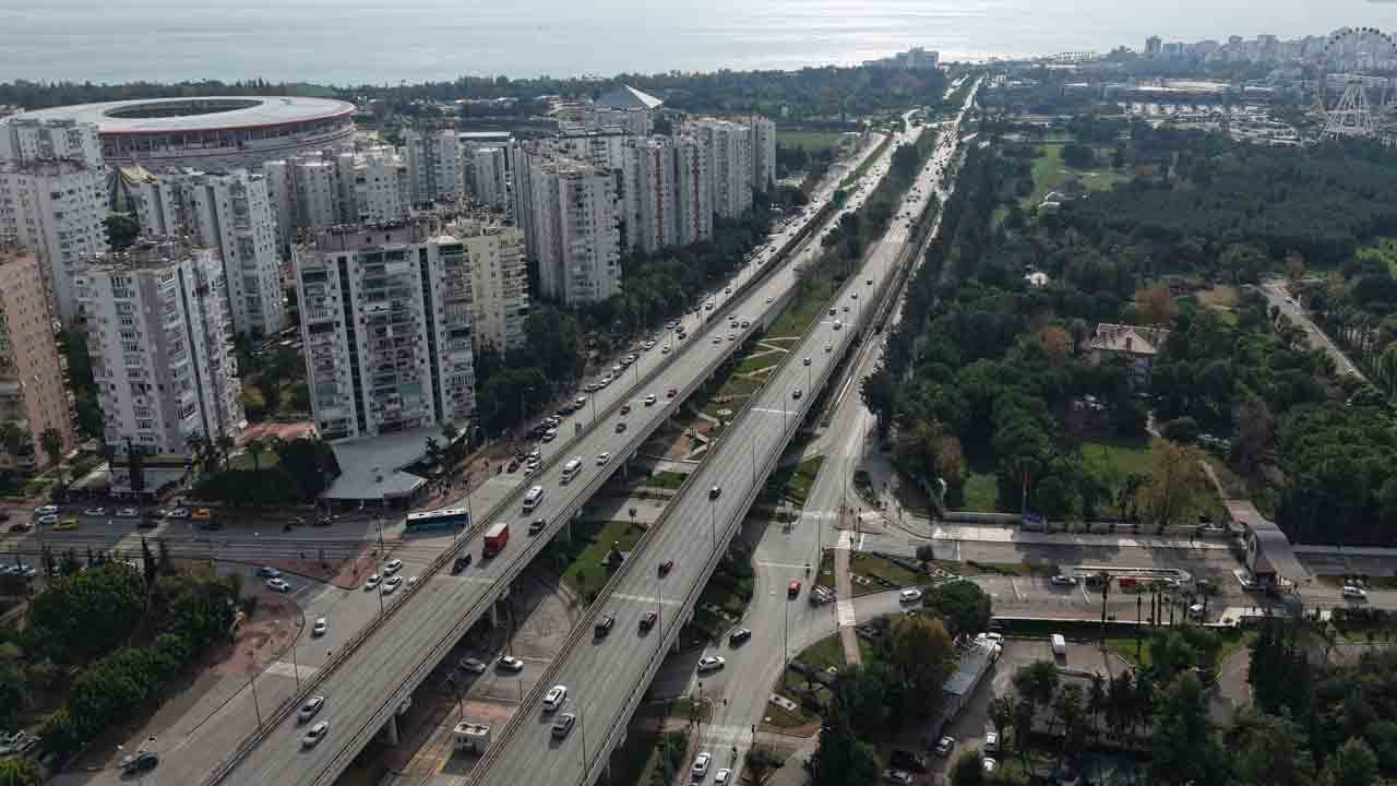 Foto - Fıkra gibi olay: Yıllardır kullanılan işlek caddeler bakın ne çıktı