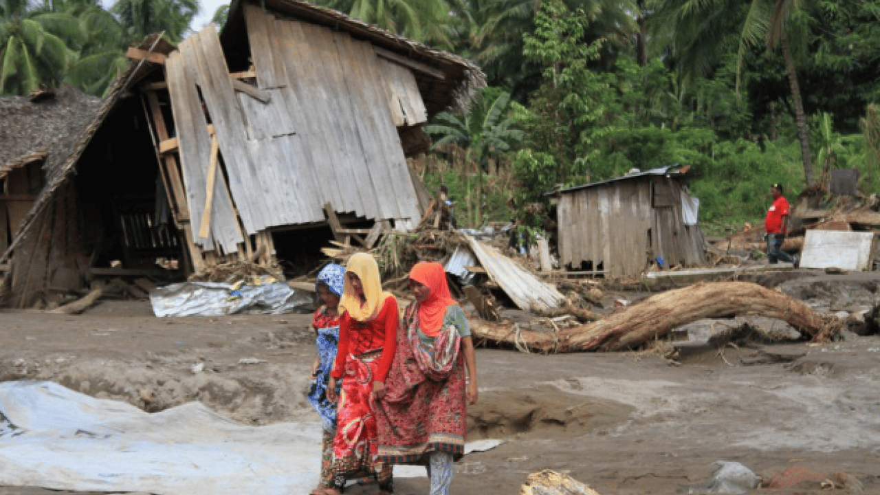 Foto - Filipinler'i tayfun fena vurdu! Ölü sayısı 85’e yükseldi