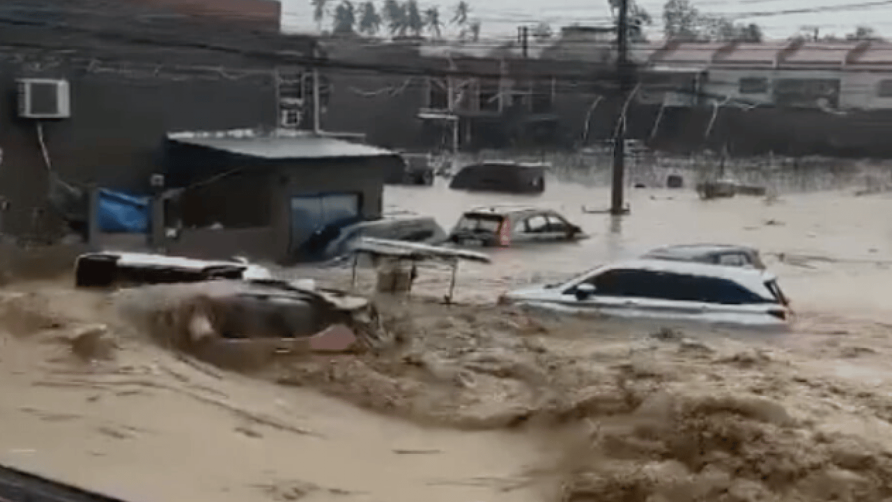 Foto - Filipinler'i tayfun fena vurdu! Ölü sayısı 85’e yükseldi