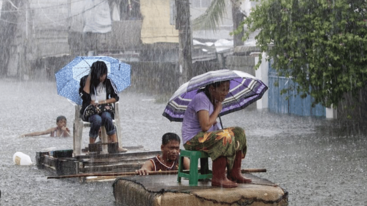 Foto - Filipinler'i tayfun fena vurdu! Ölü sayısı 85’e yükseldi