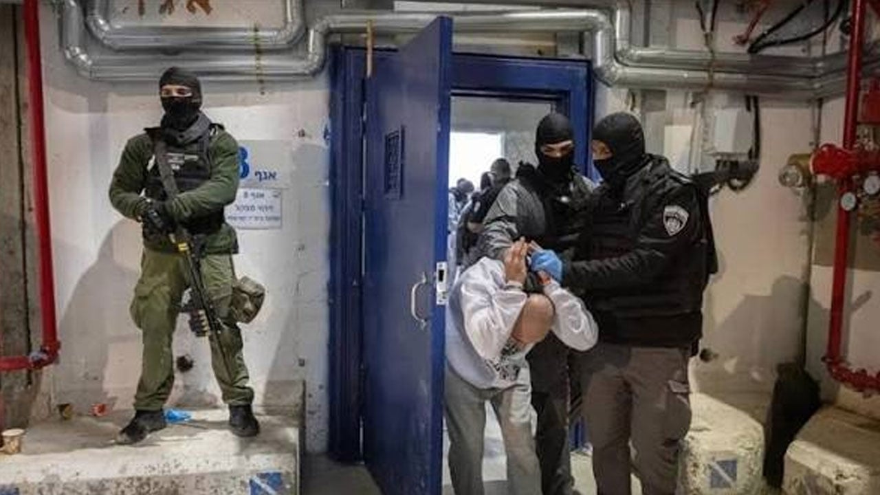 Foto - Filistinli esirin nişanlısı paylaştı: İsrail zindanlarında başına gelenlere bakın!