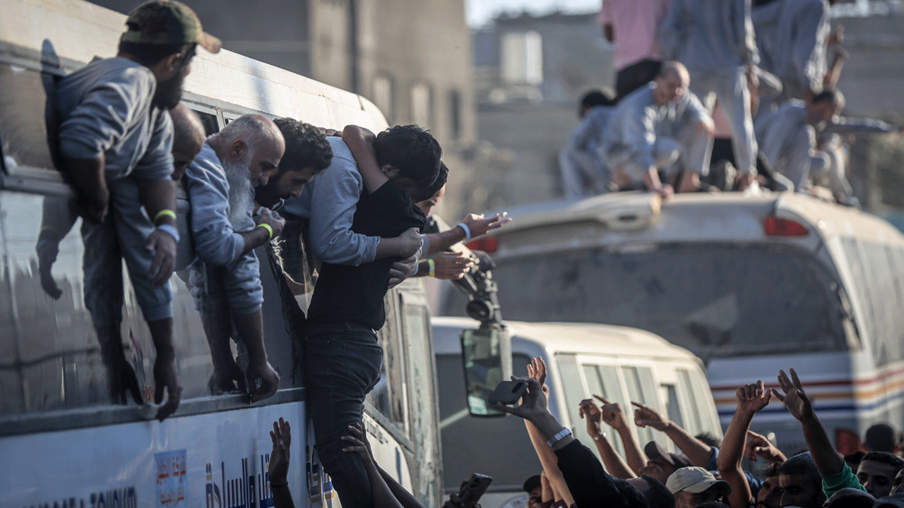 Foto - Filistinli esirler siyonist hapishanelerini anlattı: Yaşayanların mezarlığı!