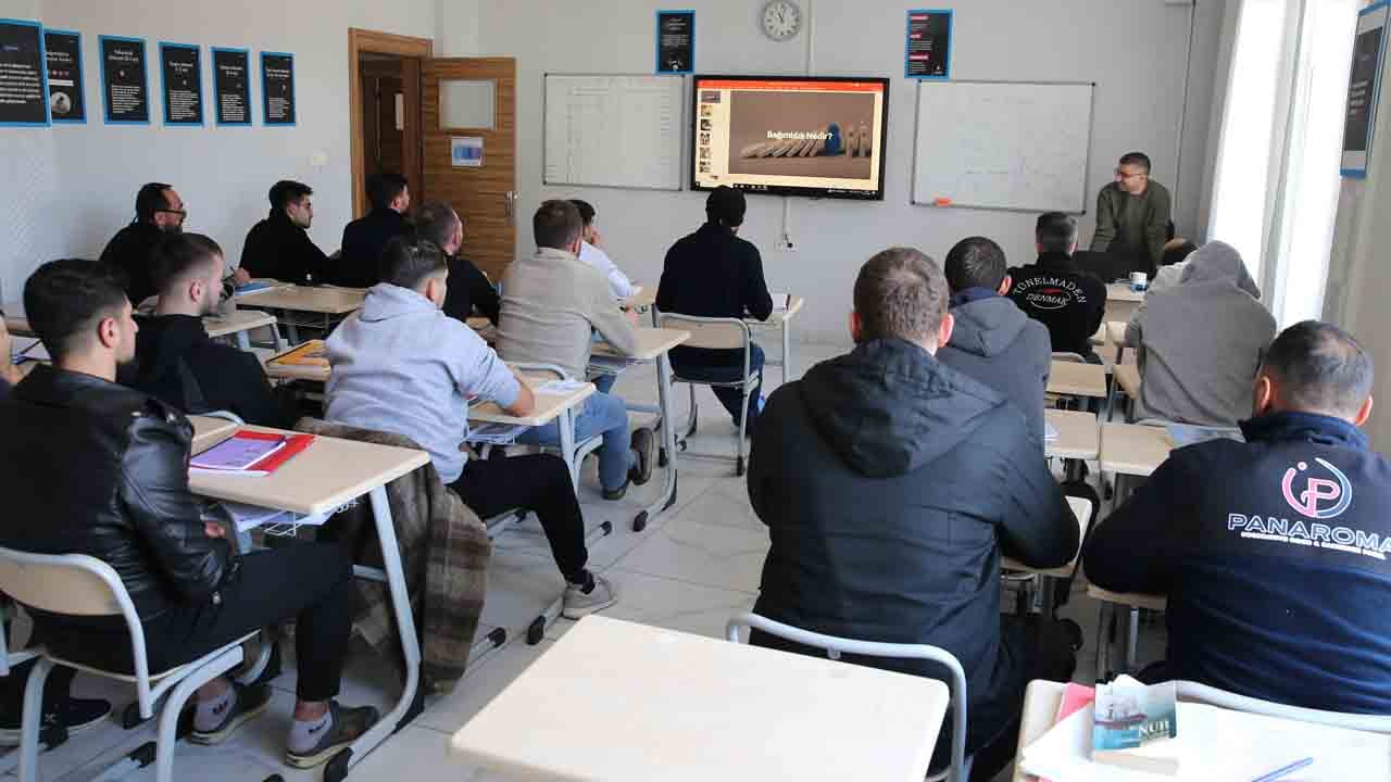 Foto - Film değil gerçek: Uyuşturucu bağımlılarının şaşırtıcı hikayesi
