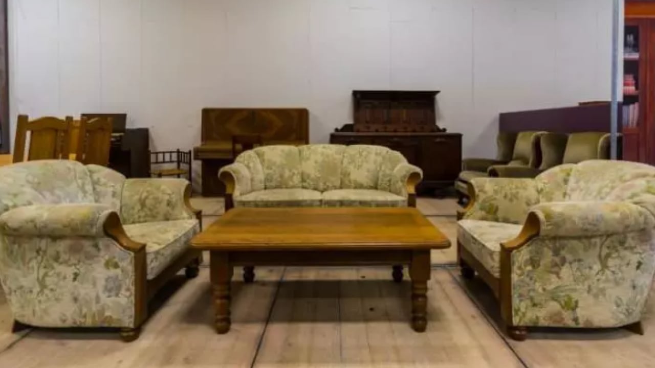 Foto - Film senaryosu gibi: 20 dolara aldıkları koltuktan servet çıktı!