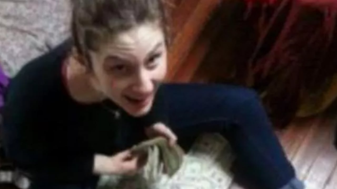 Foto - Film senaryosu gibi: 20 dolara aldıkları koltuktan servet çıktı!