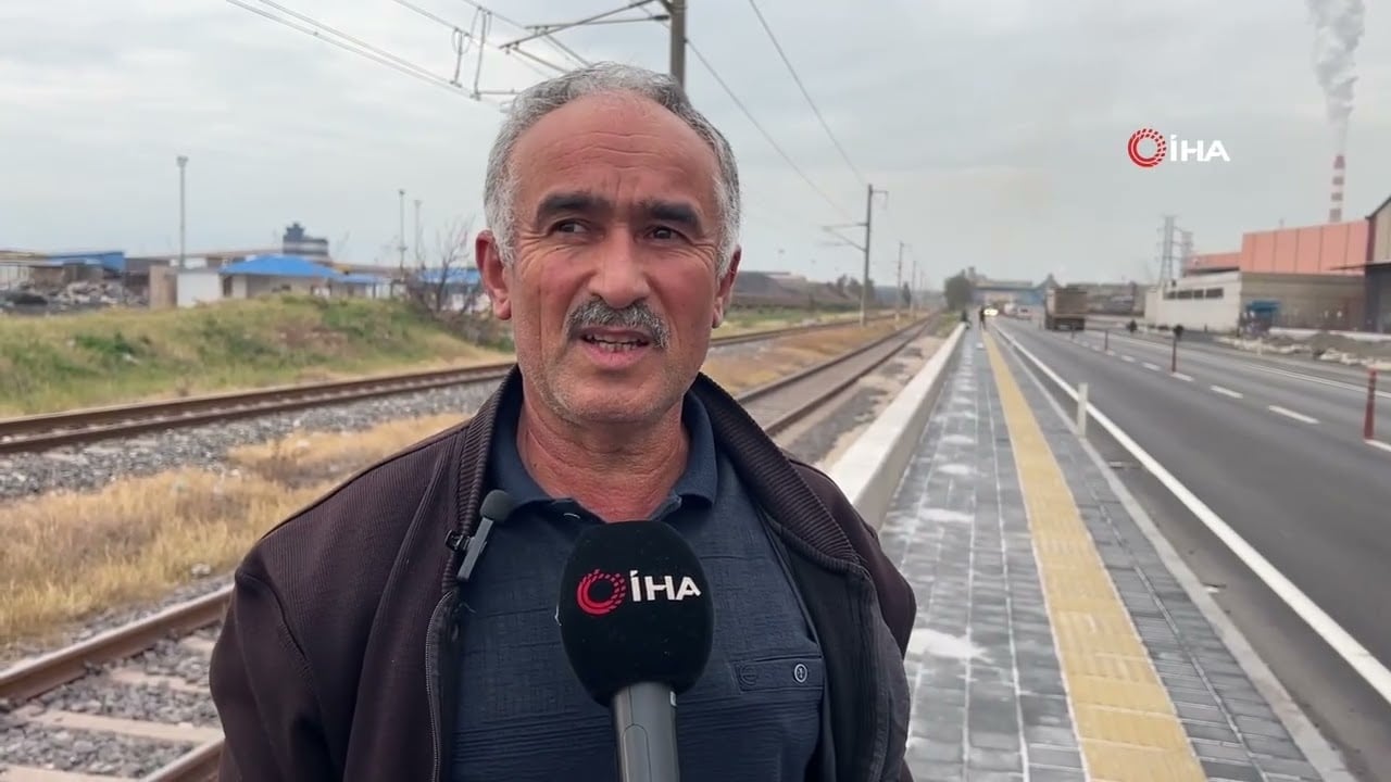 Foto - Fırçayla topluyorlar! Yurt dışından gelen TIR’lardan patır patır dökülüyor, bahçesine ekip adeta servet kazanıyor