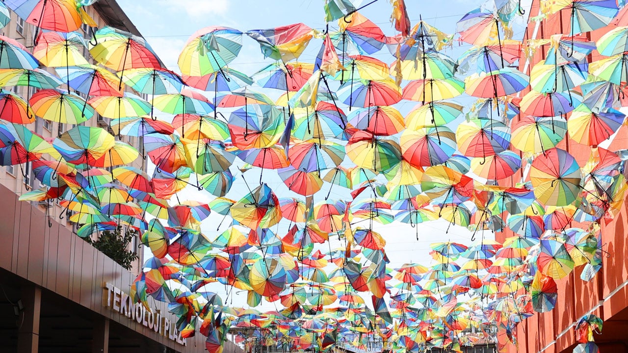 Foto - Fırtına manzarayı değiştirdi! Renkli görüntüden geriye enkaz kaldı