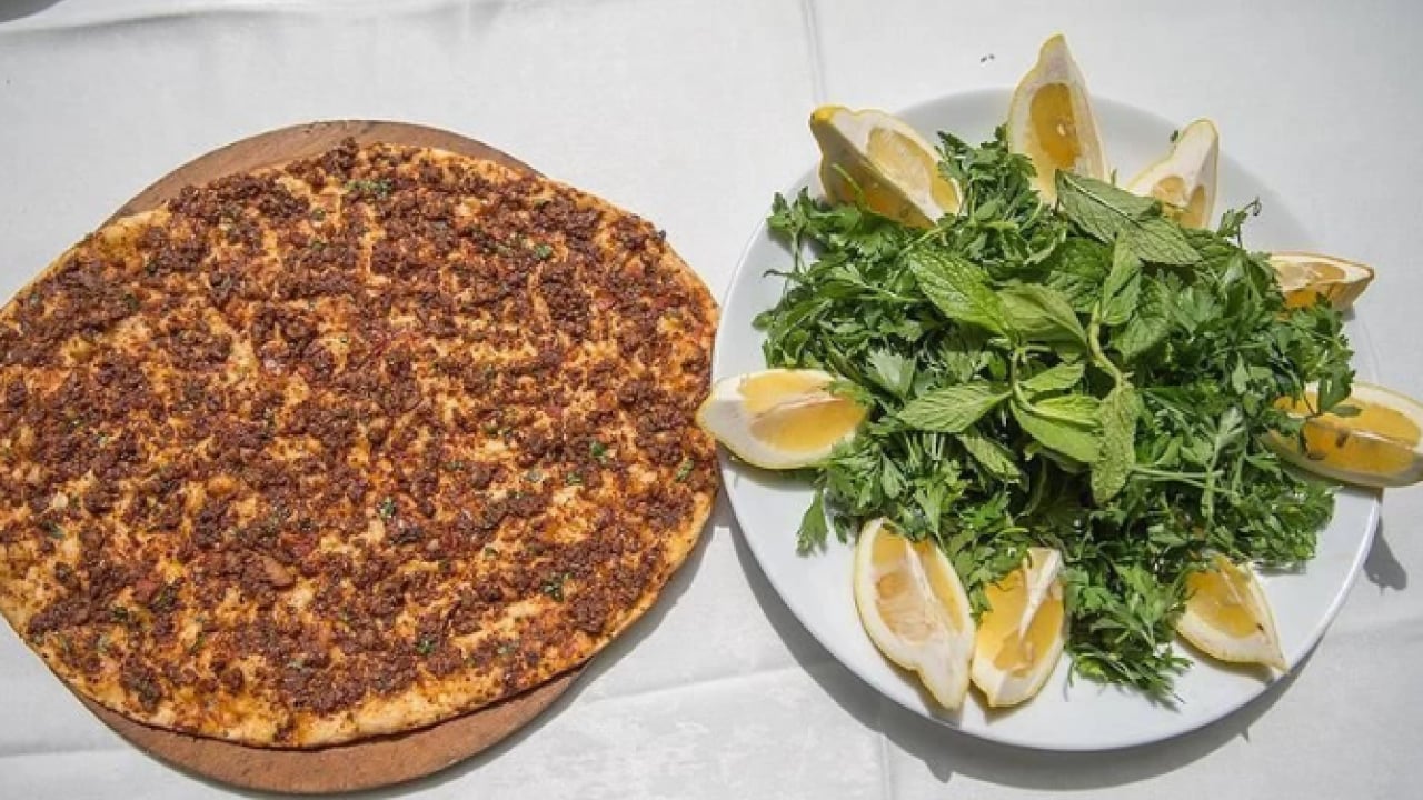 Foto - Fiyat artışı enflasyonun üzerinde! Lahmacun fiyatları kaç TL oldu?