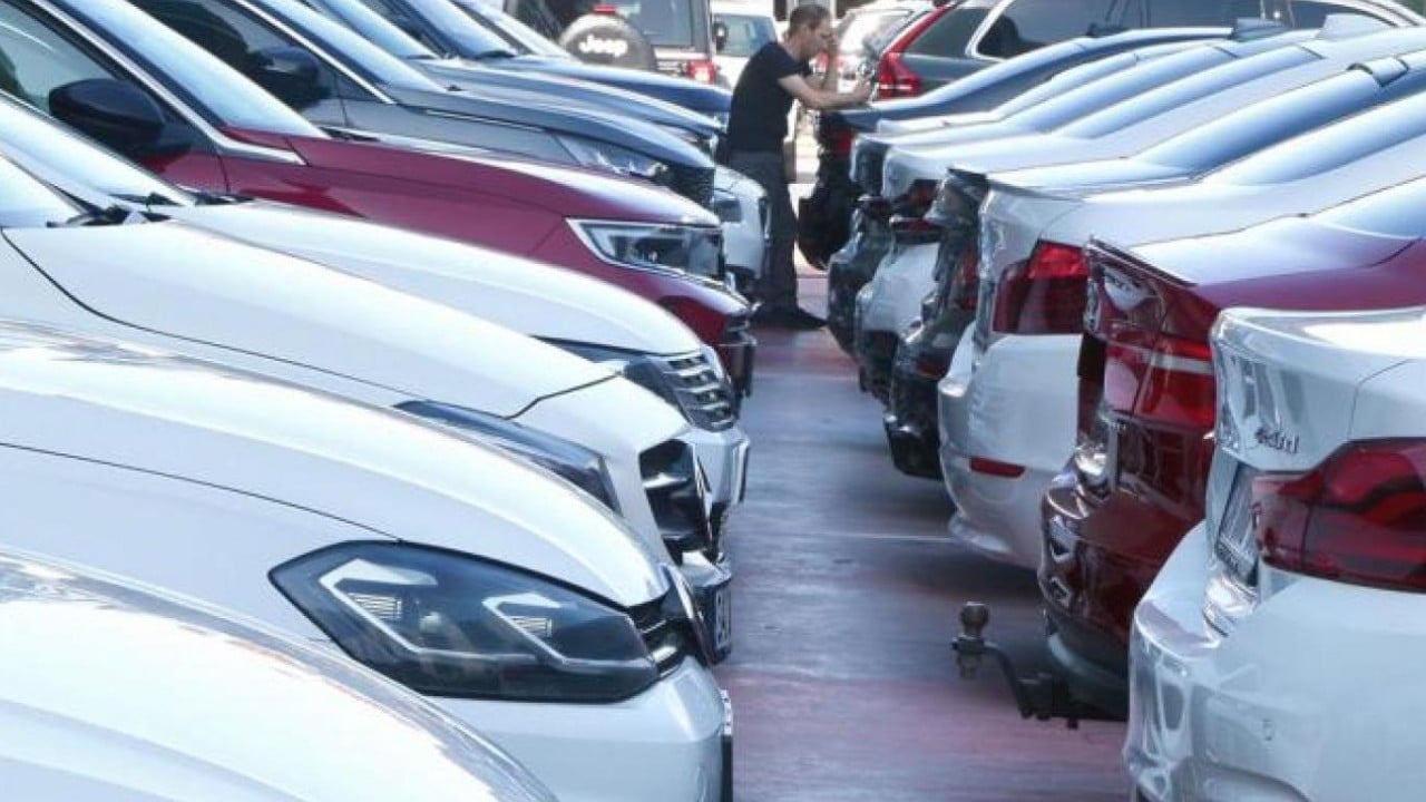 Foto - Fiyatlar düştü! İkinci el araç piyasası hareketlendi