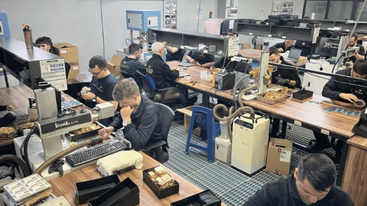 Fiyatlardaki düşüş sonrası altına yoğun ilgi: Üretiliyor ama yetişmiyor