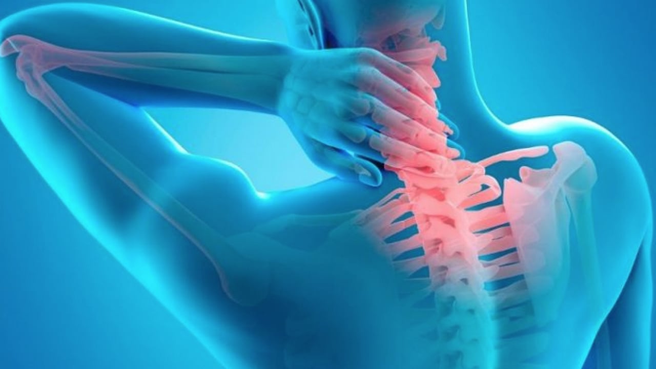 Flaş açıklamalara kulak verelim: Boyun fıtığı kırmızı alarm veriyor... Uzmanlar anlattı