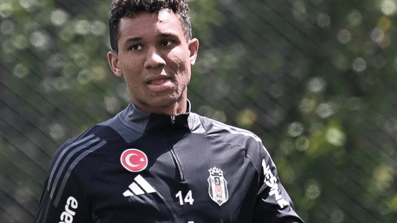 Foto - Flaş adımı atın artık.. Uduokhai'de opsiyon sorunu: Beşiktaş zorunlu madde istiyor