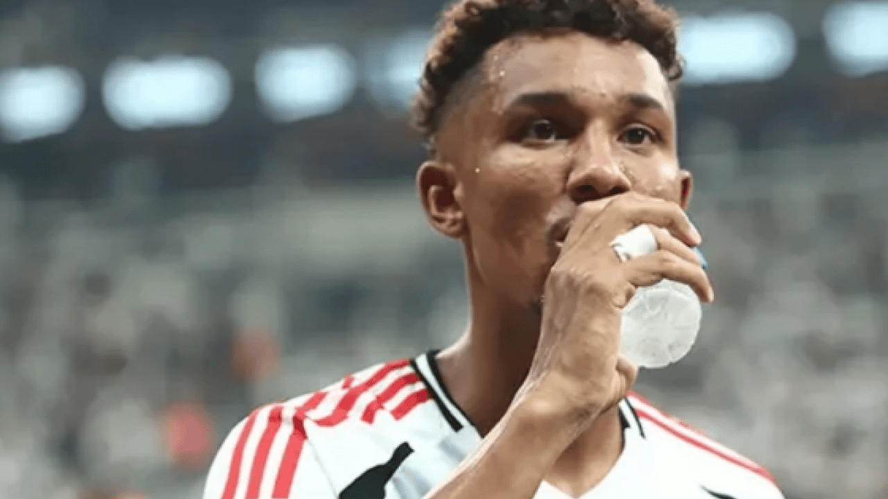 Foto - Flaş adımı atın artık.. Uduokhai'de opsiyon sorunu: Beşiktaş zorunlu madde istiyor