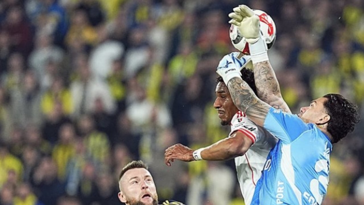 Foto - Flaş ayrılık yaşanacak mı? Fenerbahçe'de Ederson ayrılığının önünde eli kolu bağlayan engel!