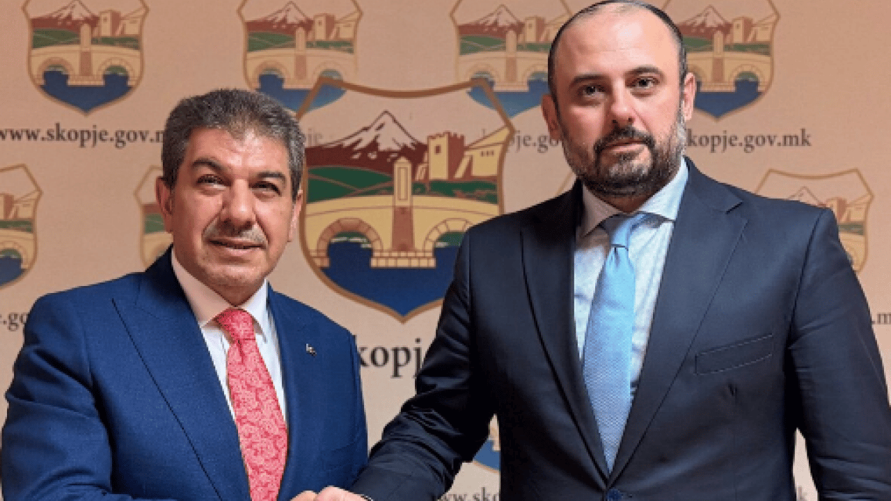 Foto - Flaş gelişme... Esenler Belediyesi Üsküp'teki Taş Köprü'yü aydınlatacak!
