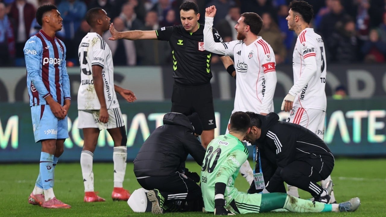 Foto - Flaş gelişme: Yayıncı kuruluşla ipler gerildi! Yeni dönemde Süper Lig maçlarını kim yayınlayacak?