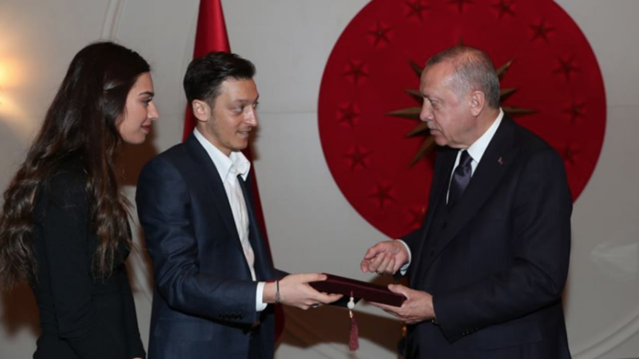 Foto - Flaş iddia: TFF'nin başına Mesut Özil: İbrahim Hacıosmanoğlu için yolun sonu mu?