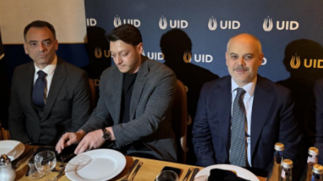 Foto - Flaş iddia: TFF'nin başına Mesut Özil: İbrahim Hacıosmanoğlu için yolun sonu mu?
